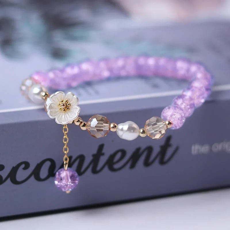 Plus-size braElegant Purple Beaded White Flower Bracelet