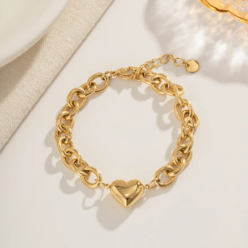 Modern braVintage Heart Pendant Chain Bracelet