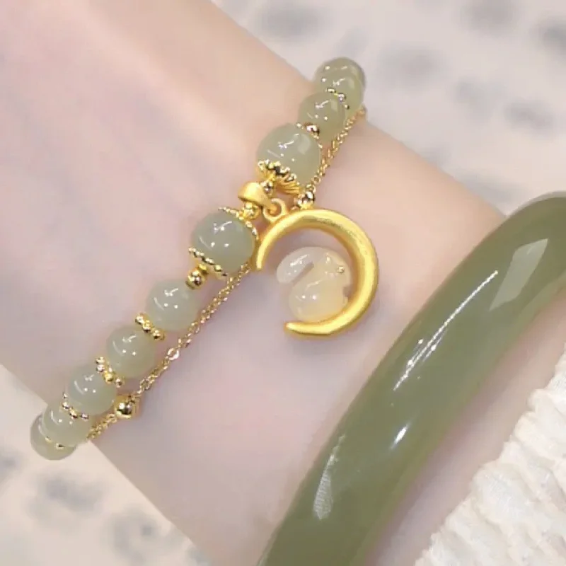 BraletteWomen's Fashionable Natural Hetian Jade Rabbit Bracelet