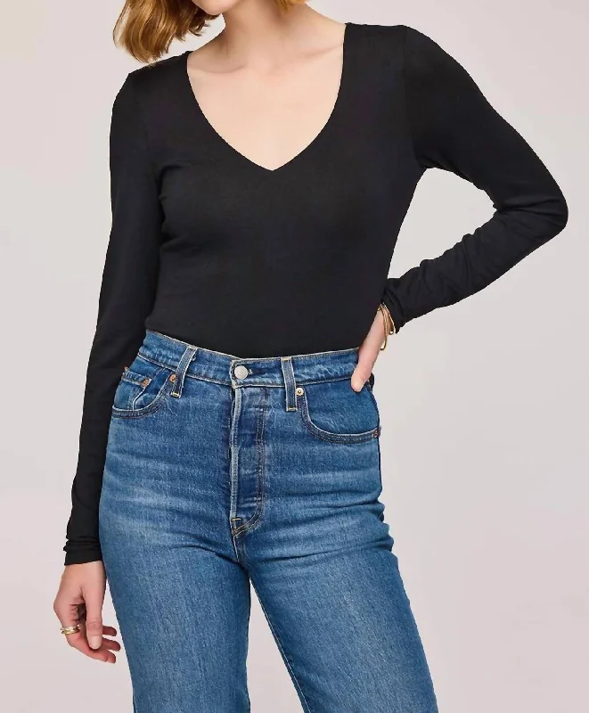 Linette V Neck Long Sleeve Top In Black