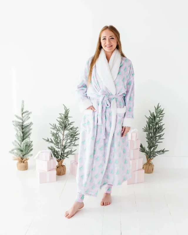 Un-fir-gettable Adult Plush Robe