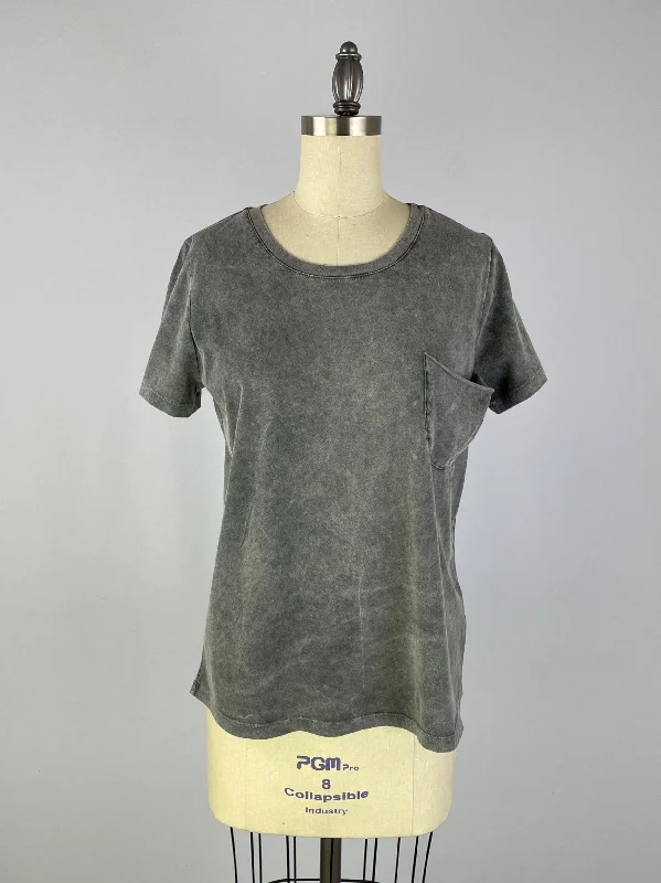 Mineral Wash One Pocket TeeSequined T-Shirts