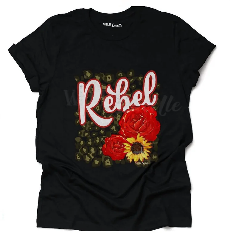 Women's Rebel Rose Graphic Tee In BlackStreetwear T-Shirts